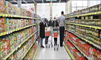 بازار کالاهای اساسی بدون هیچ کمبودی در حال تأمین است